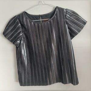 Cat & Jack: Girls Boxy Short Sleeve Blouse- Size Medium